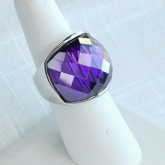 Swarovski Faceted Purple Crystal dome ring size 7 🆕 - Picture 1 of 5